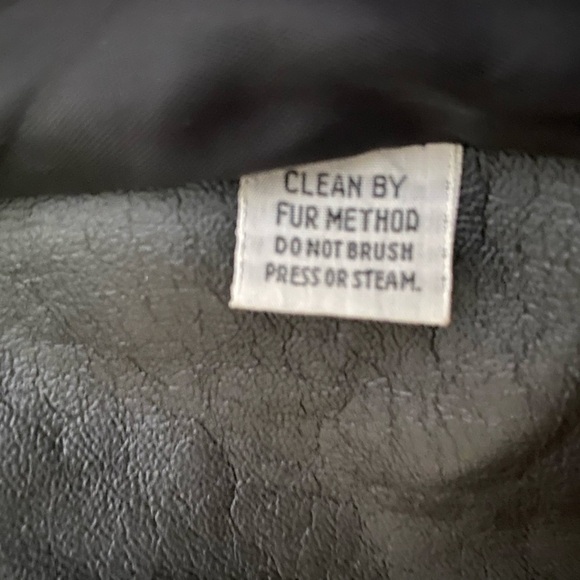 Vintage Women's Faux Black Persian Lamb Swing
Coat with Faux Mink Collar & Cuffs - Picture 15 of 16